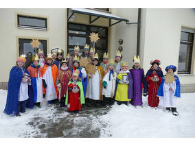 Aussendung der Sternsinger in Naumburg (© Karl-Franz Thiede)